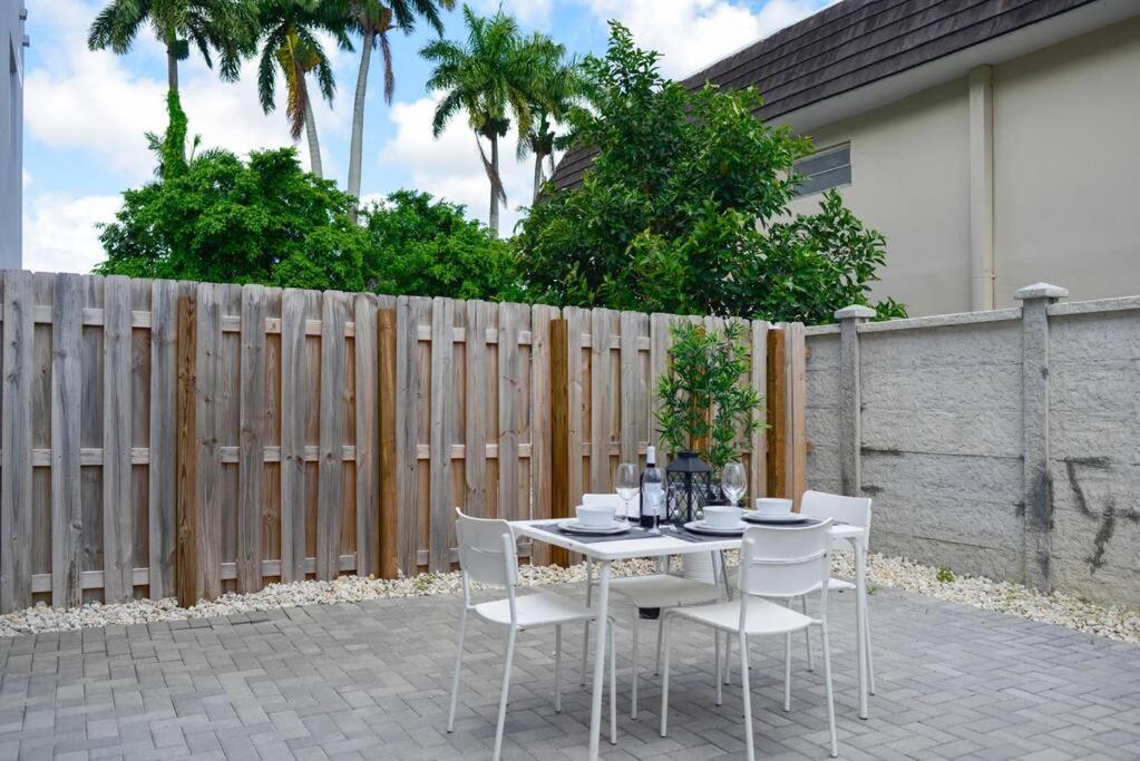 Awesome 3br Townhouse 15minutes From The Appartement Miami
