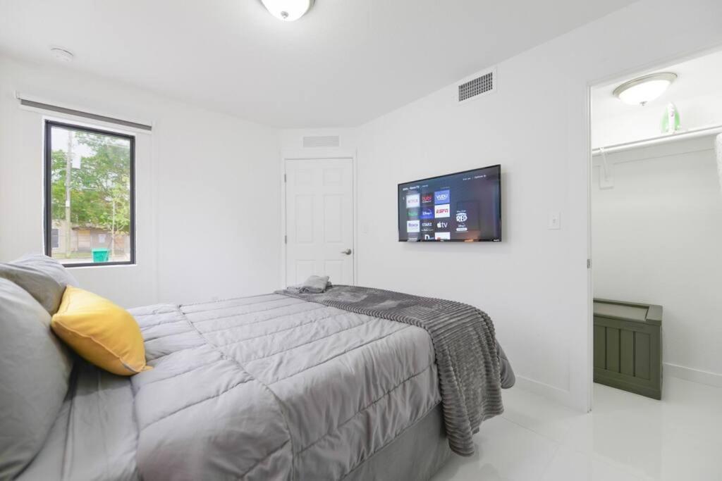 Brand New Duplex 3 Bedroom 2,5 Bathrooms With Parking Holiday home *