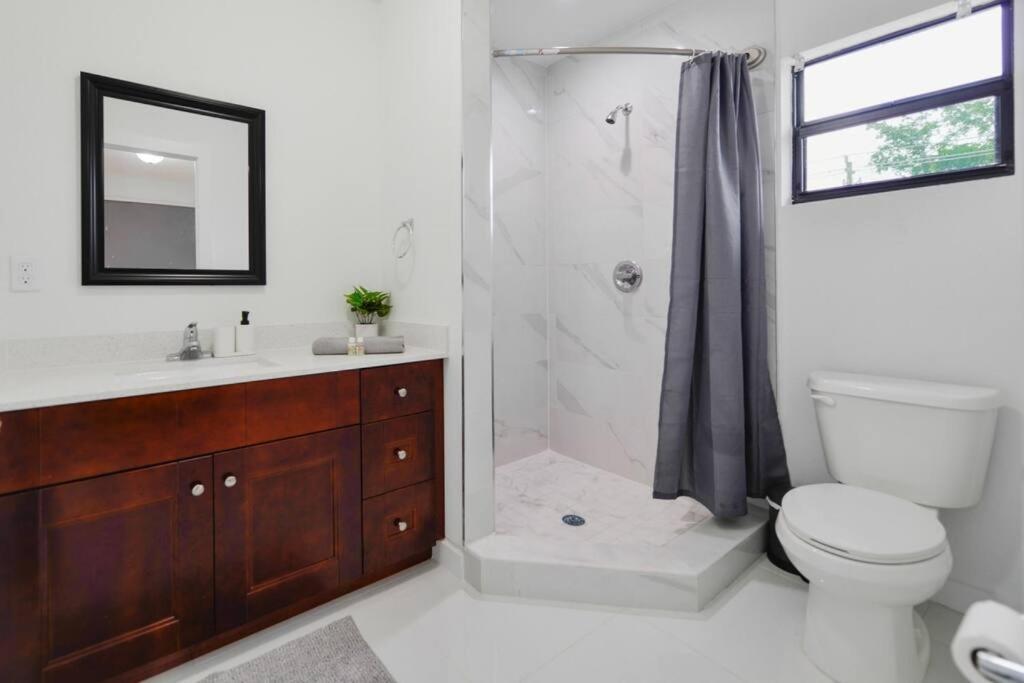 Brand New Duplex 3 Bedroom 2,5 Bathrooms With Parking