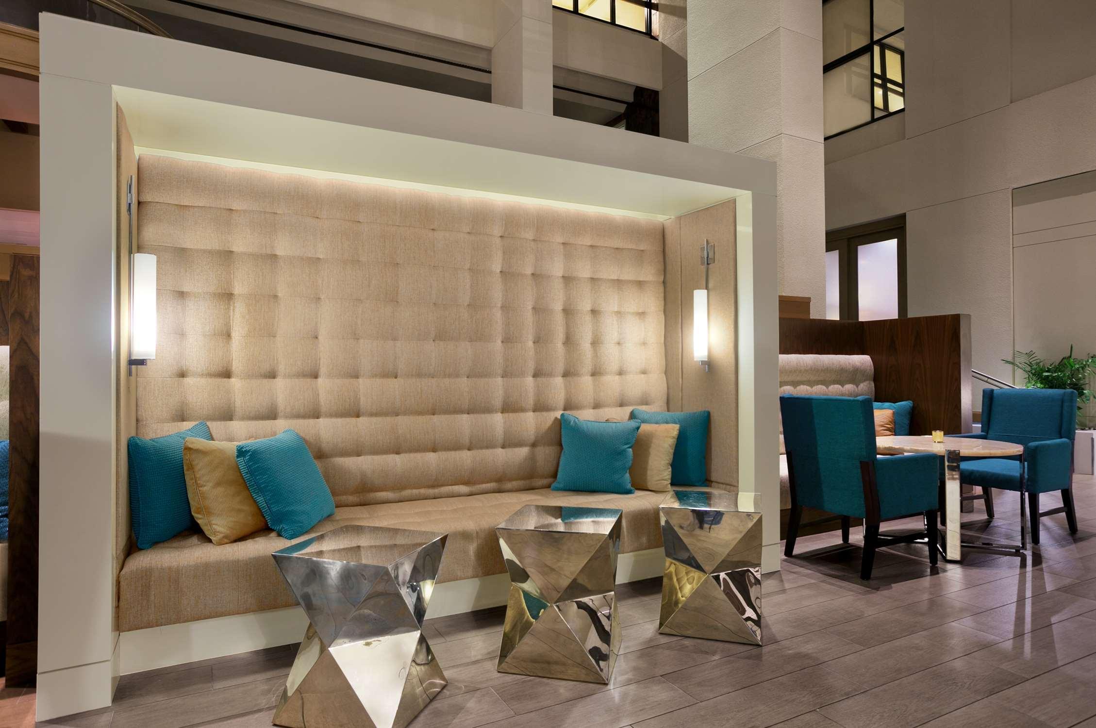 Hilton Airport Blue Lagoon Hotel 4*