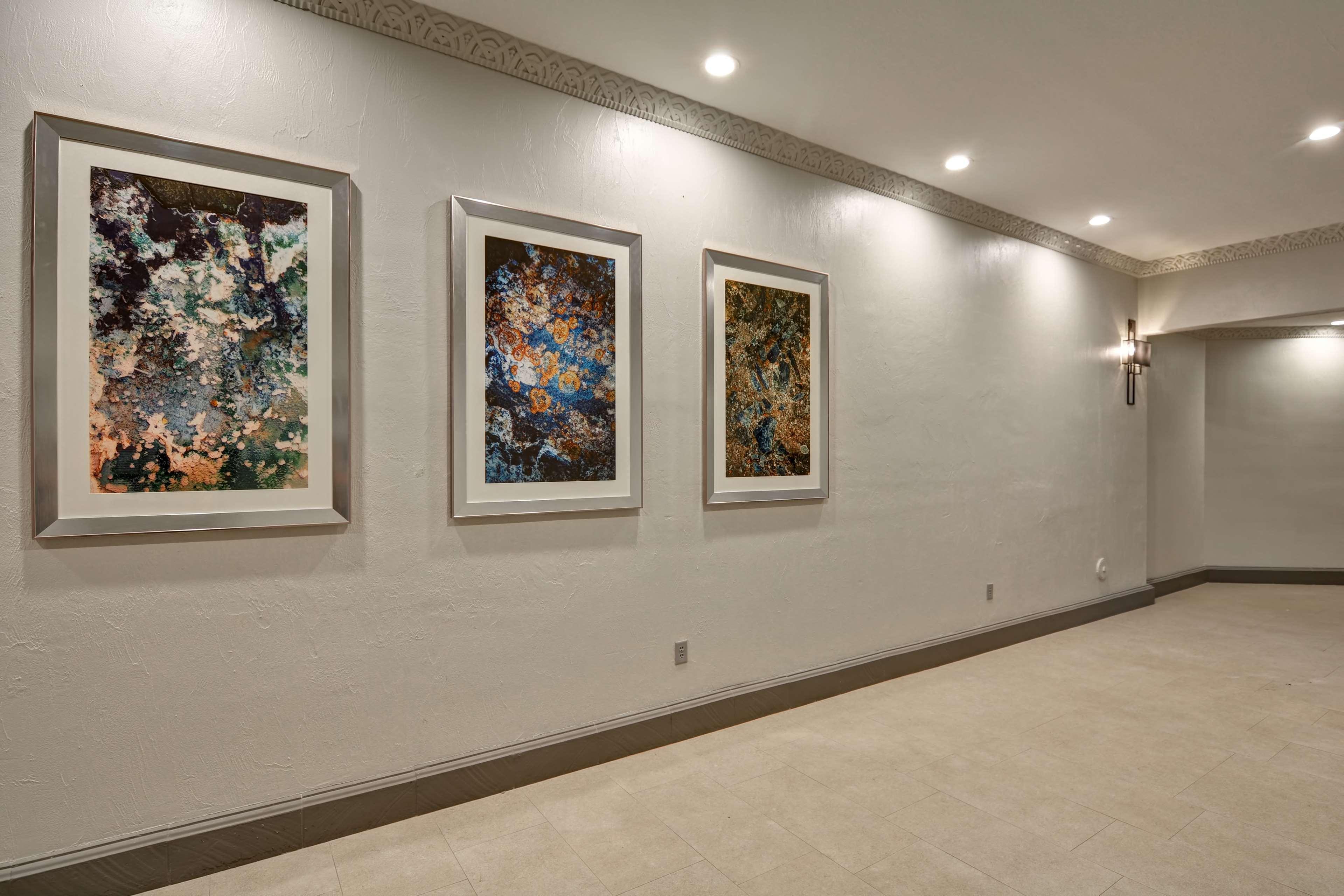 Embassy By Hilton International Airport 4* Miami