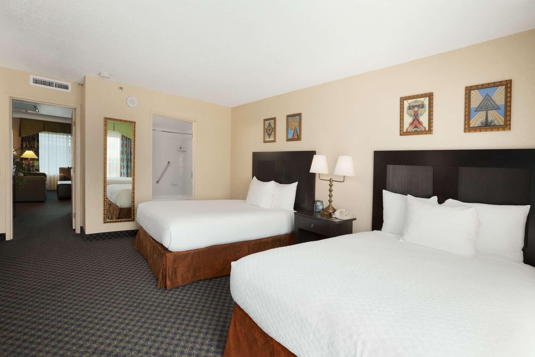 Hotel Embassy By Hilton International Airport Miami
