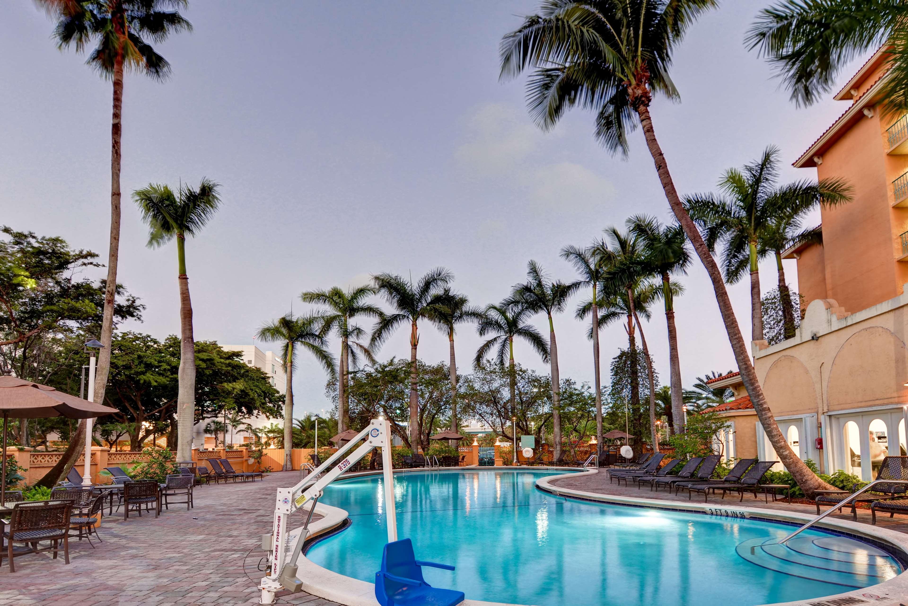 Embassy By Hilton International Airport Hotel 4*