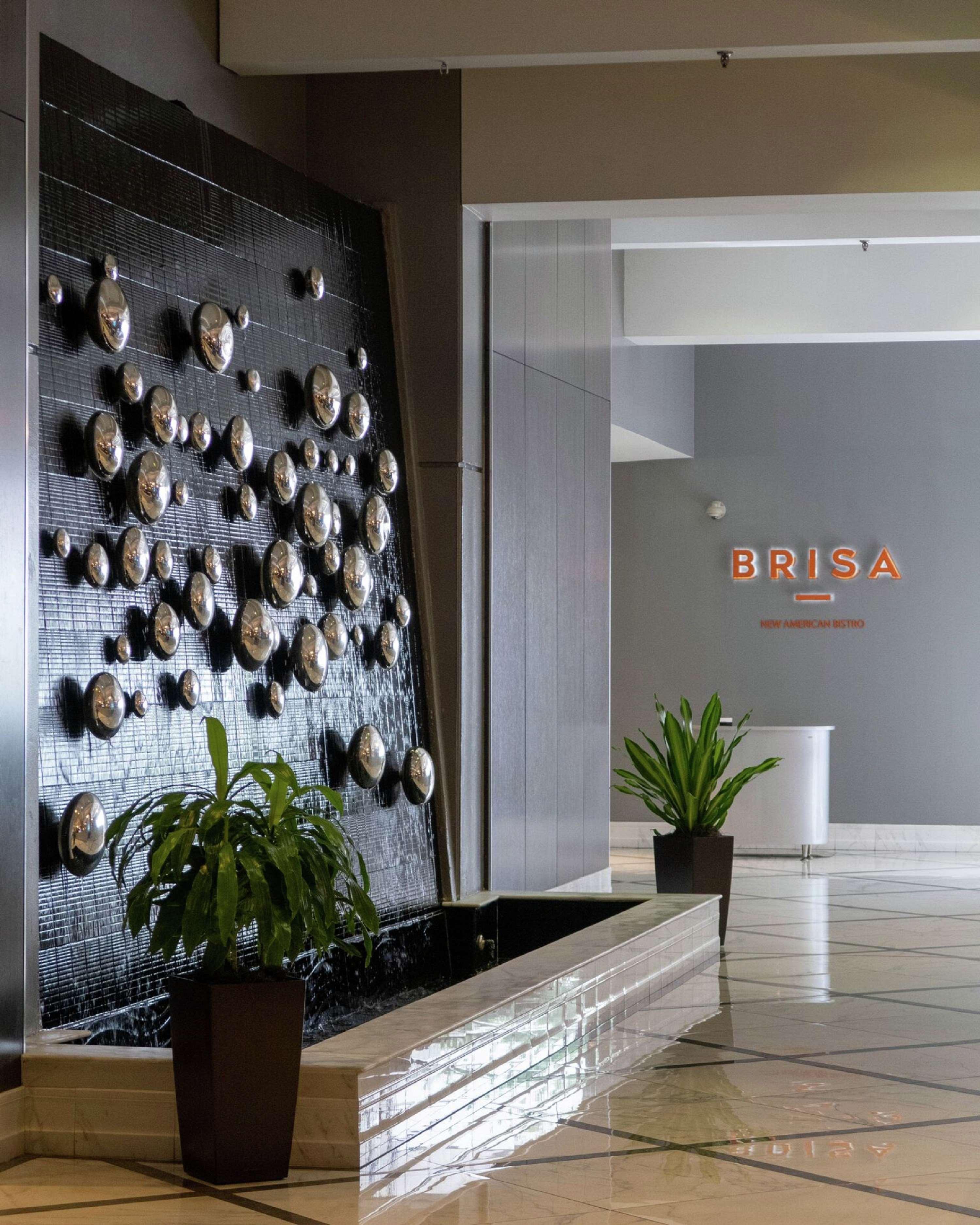 Hilton Downtown Hotel 4*