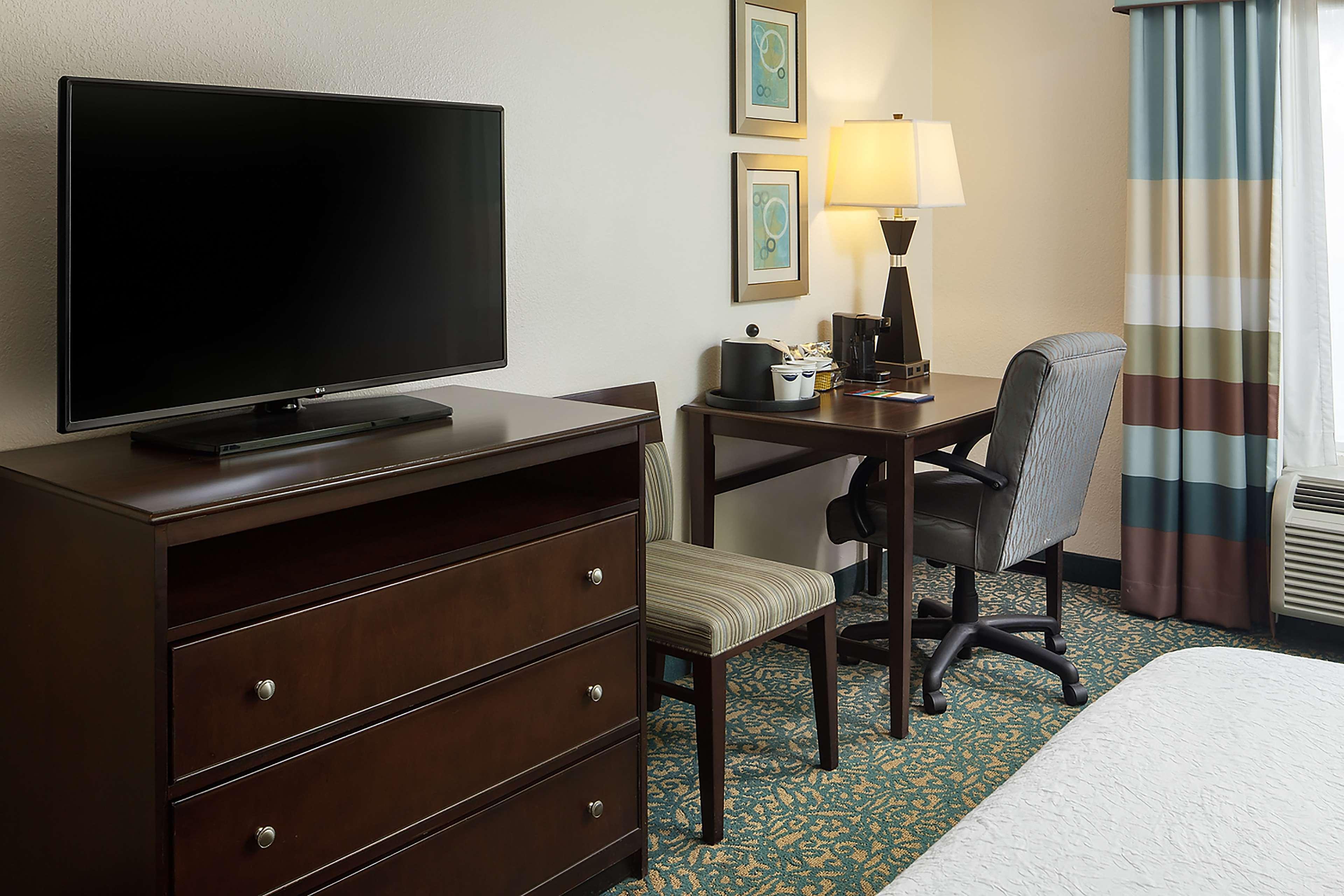 Hotel Hampton & Miami-doral Dolphin Mall