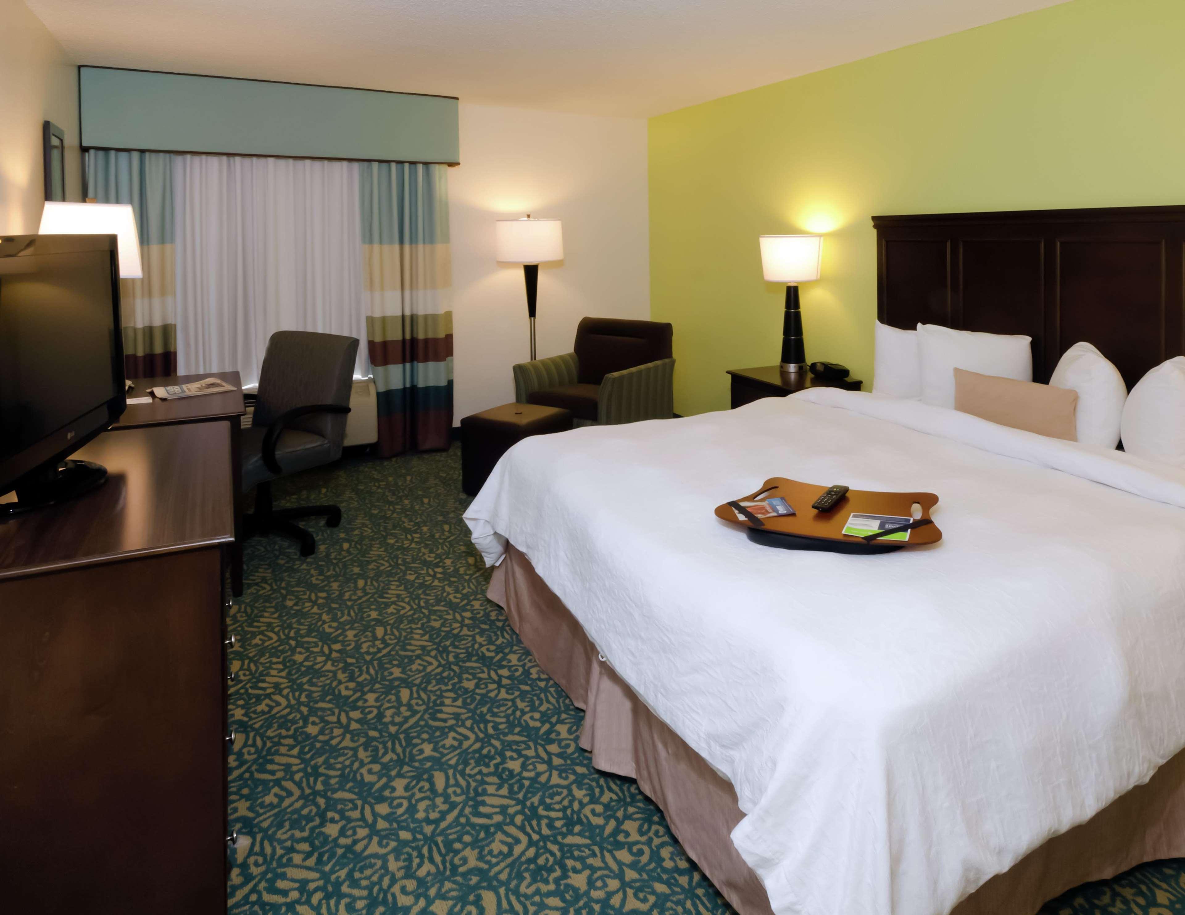 Hotel Hampton & Miami-doral Dolphin Mall