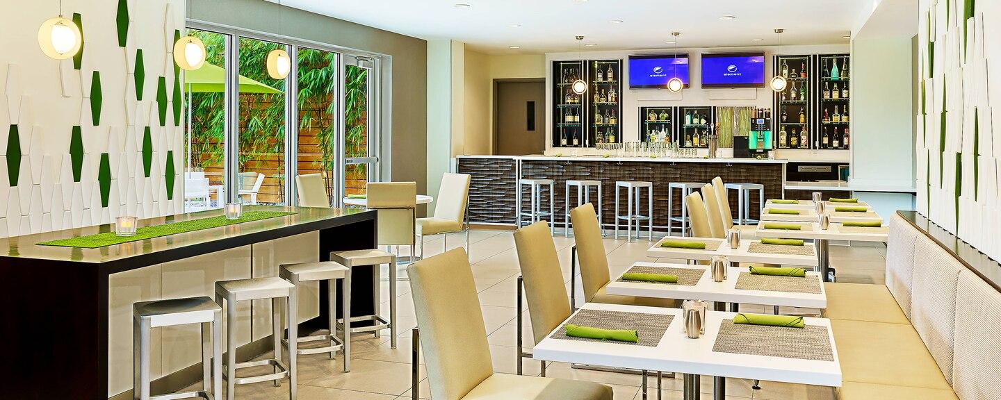 Element International Airport 3*
