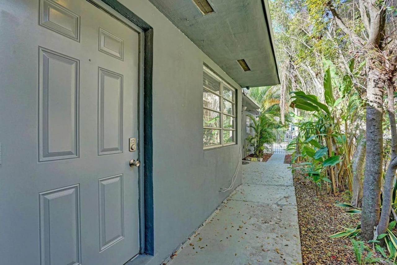 2 Bedroom Trampoline Street Art Bbq Apartment Miami