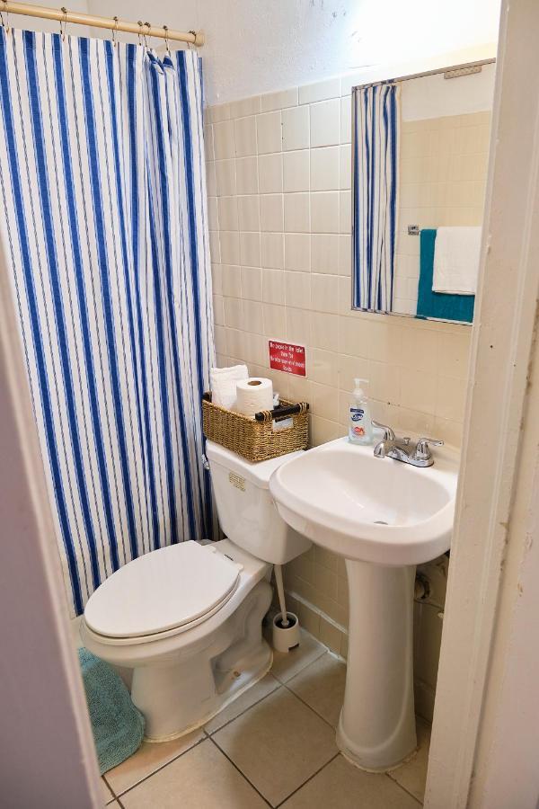 The Marlin Rooster Apartment *