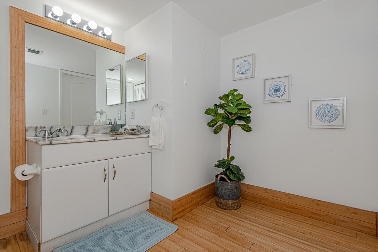 Apartment Lovely With & Ocean Views. Sleep Up To 6 People! Miami