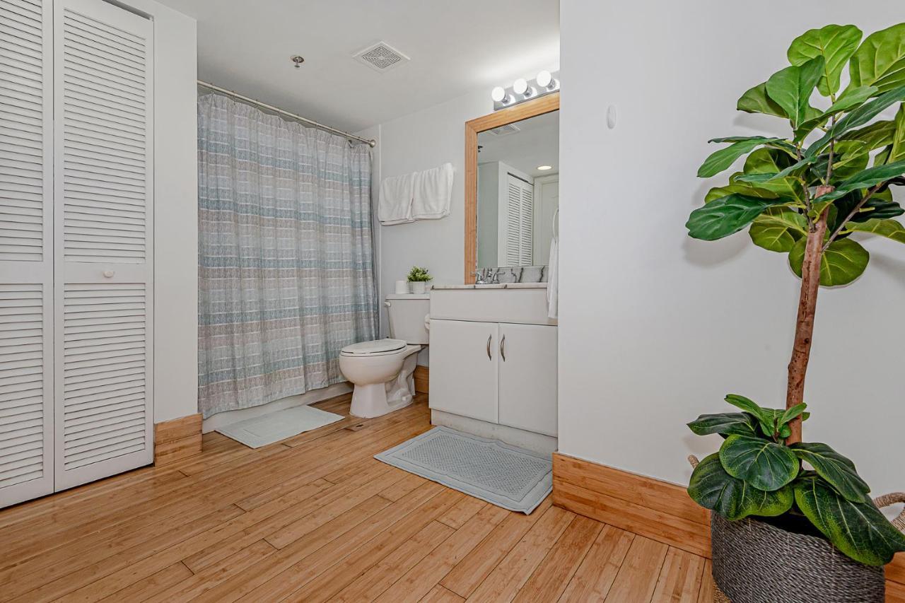 Apartment Lovely With & Ocean Views. Sleep Up To 6 People!