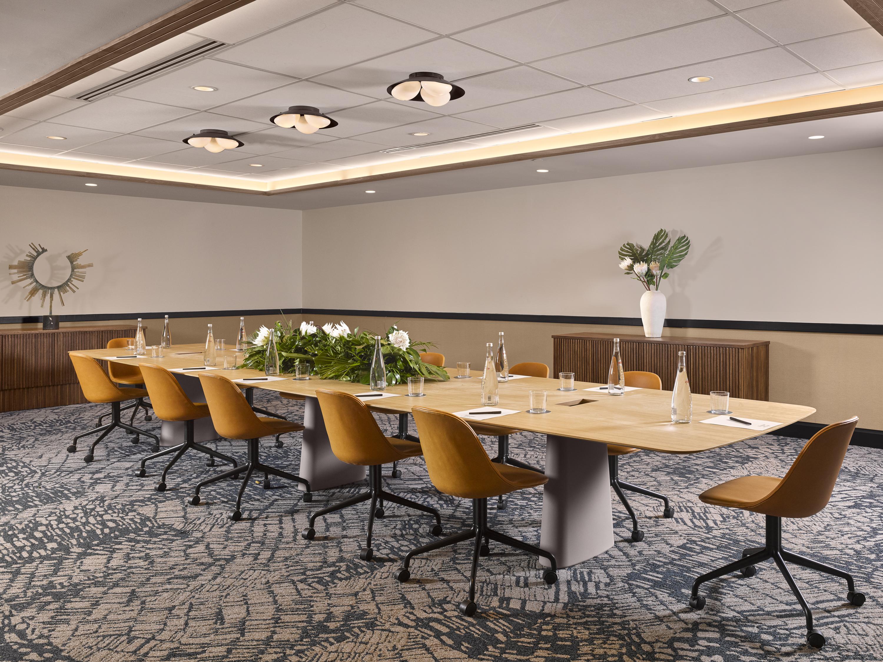 Mayfair House & Garden Hotel