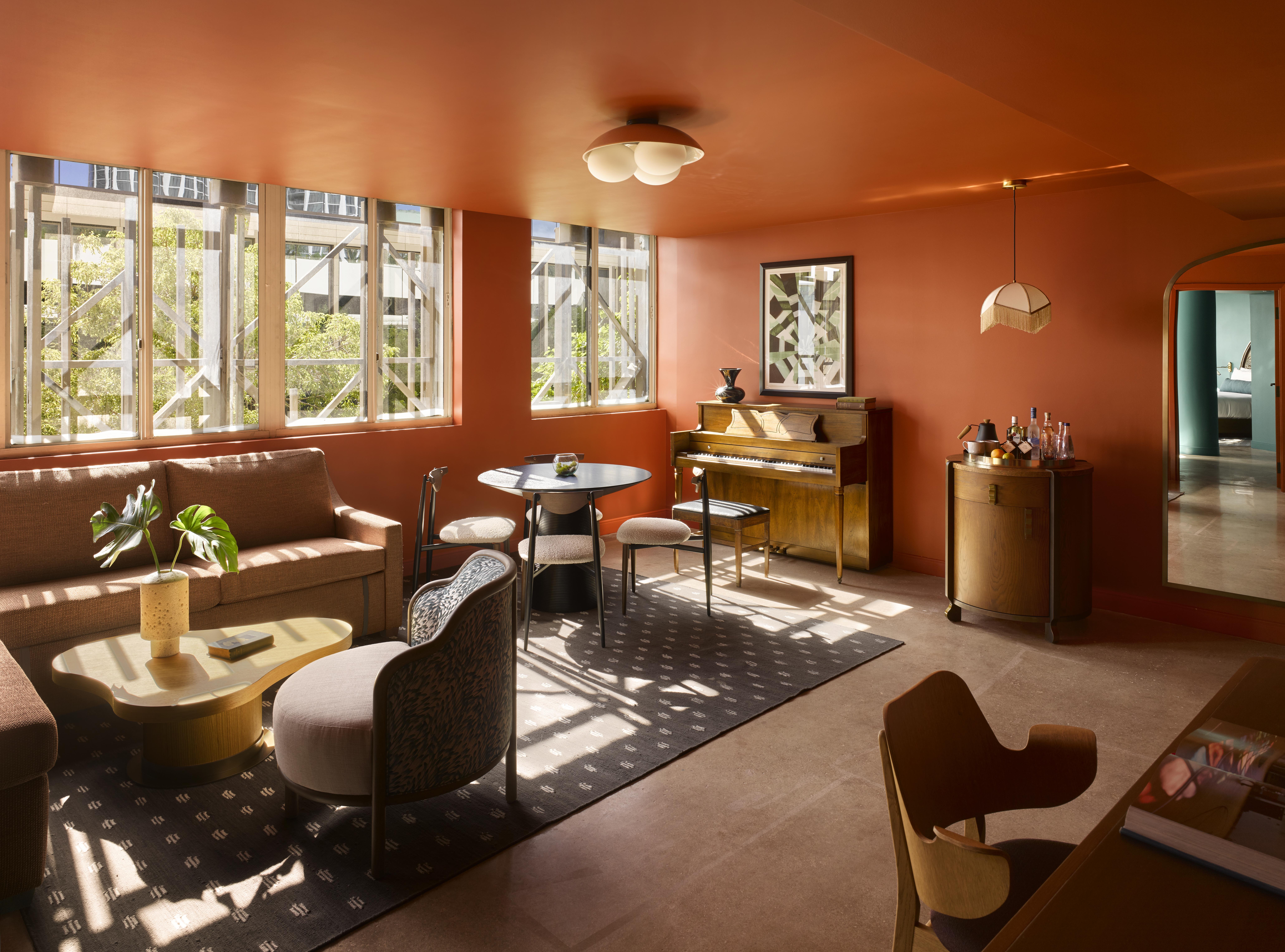 Mayfair House & Garden Hotel 5*