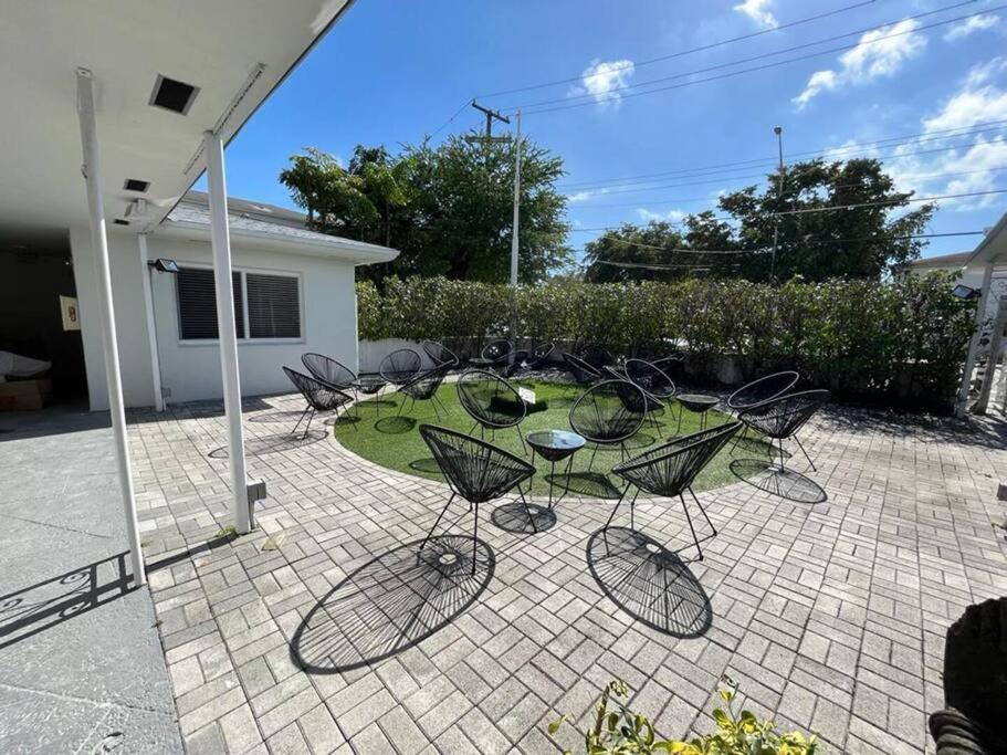 Apartment Great 2 Bedroom Near The Miami