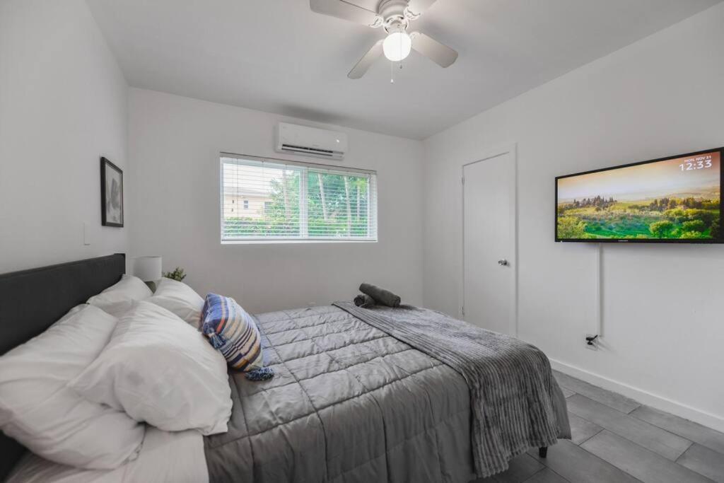 Great 2 Bedroom Near The *