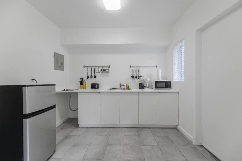 Apartment Great 2 Bedroom Near The