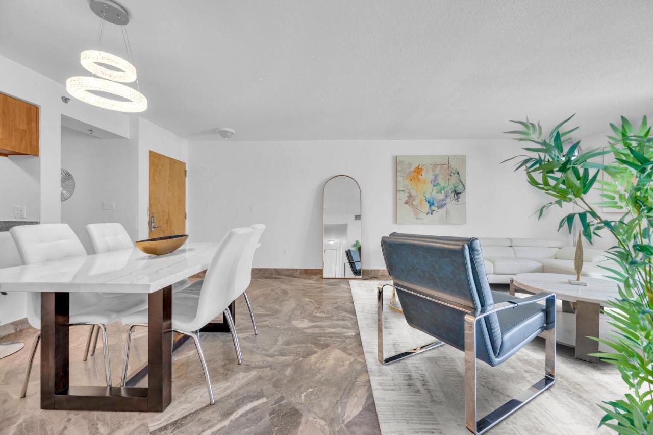 Luxury 2 Bedrooms Brickell Bay Vakantiehuis *