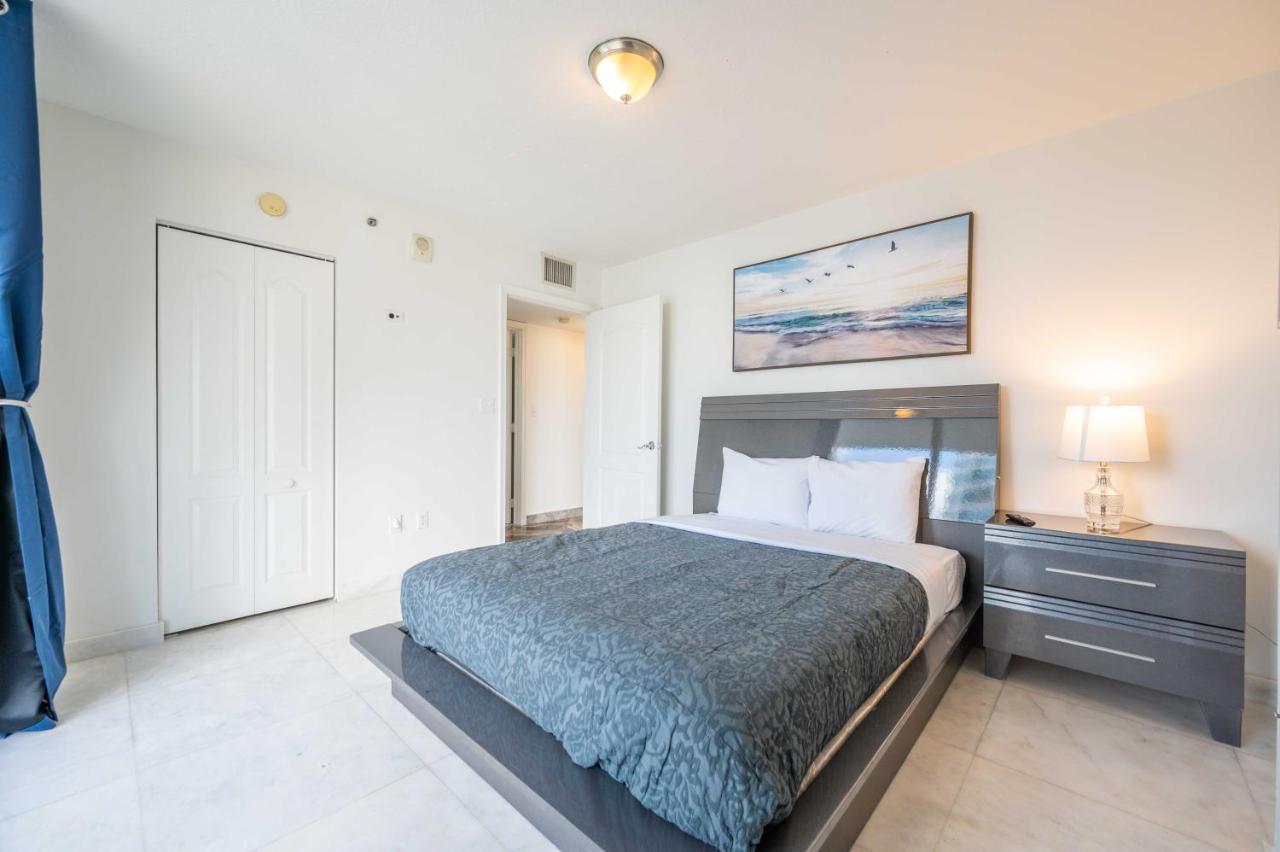 Luxury 2 Bedrooms Brickell Bay Vakantiehuis *