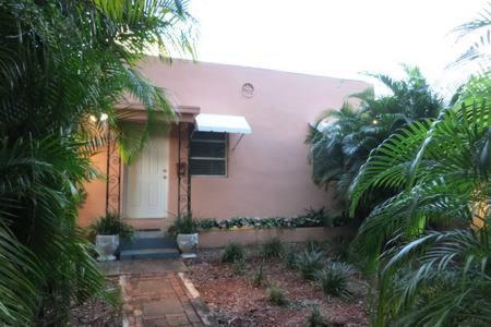 1br Historic Art Deco Charm Meets Modern Comfort- Huge Tropical Garden In Posh Coral Gables-10 Min Airport * Miami