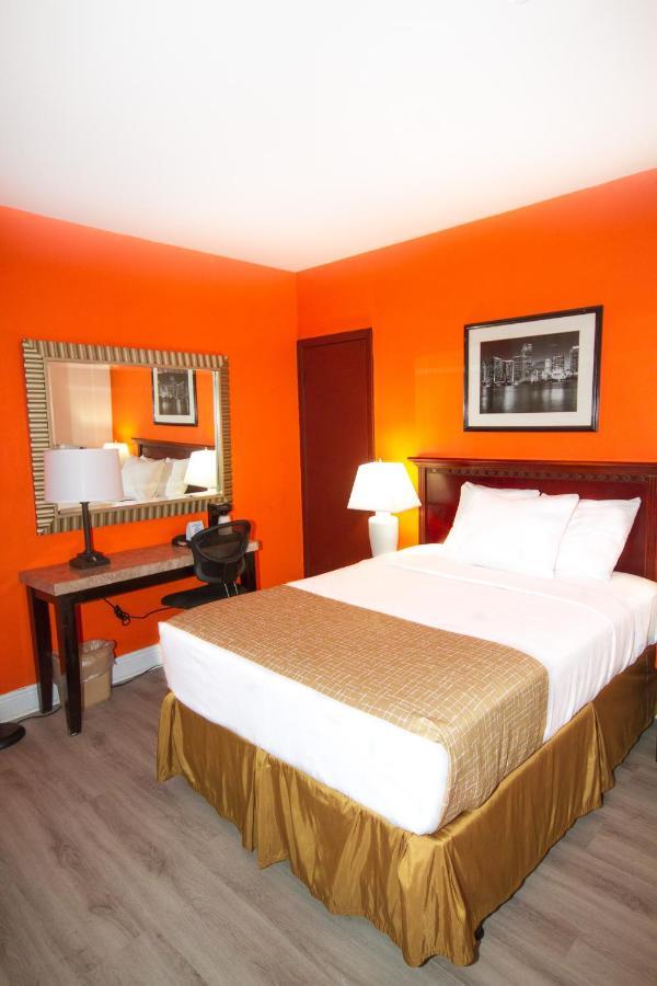 Hotel Travelodge By Wyndham Biscayne Bay 3*