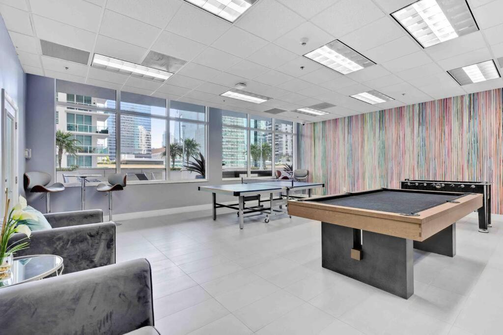 Apartment Stylish 2bed 2bath Over Brickell Skyline With Free Parking *