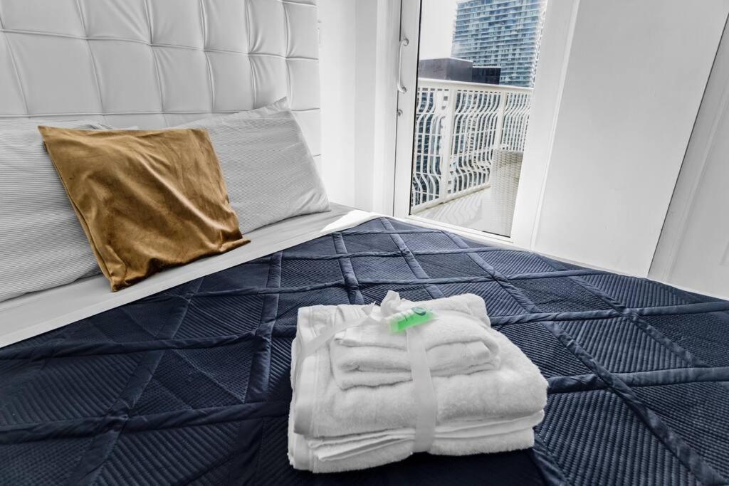 Stylish 2bed 2bath Over Brickell Skyline With Free Parking Apartment Miami