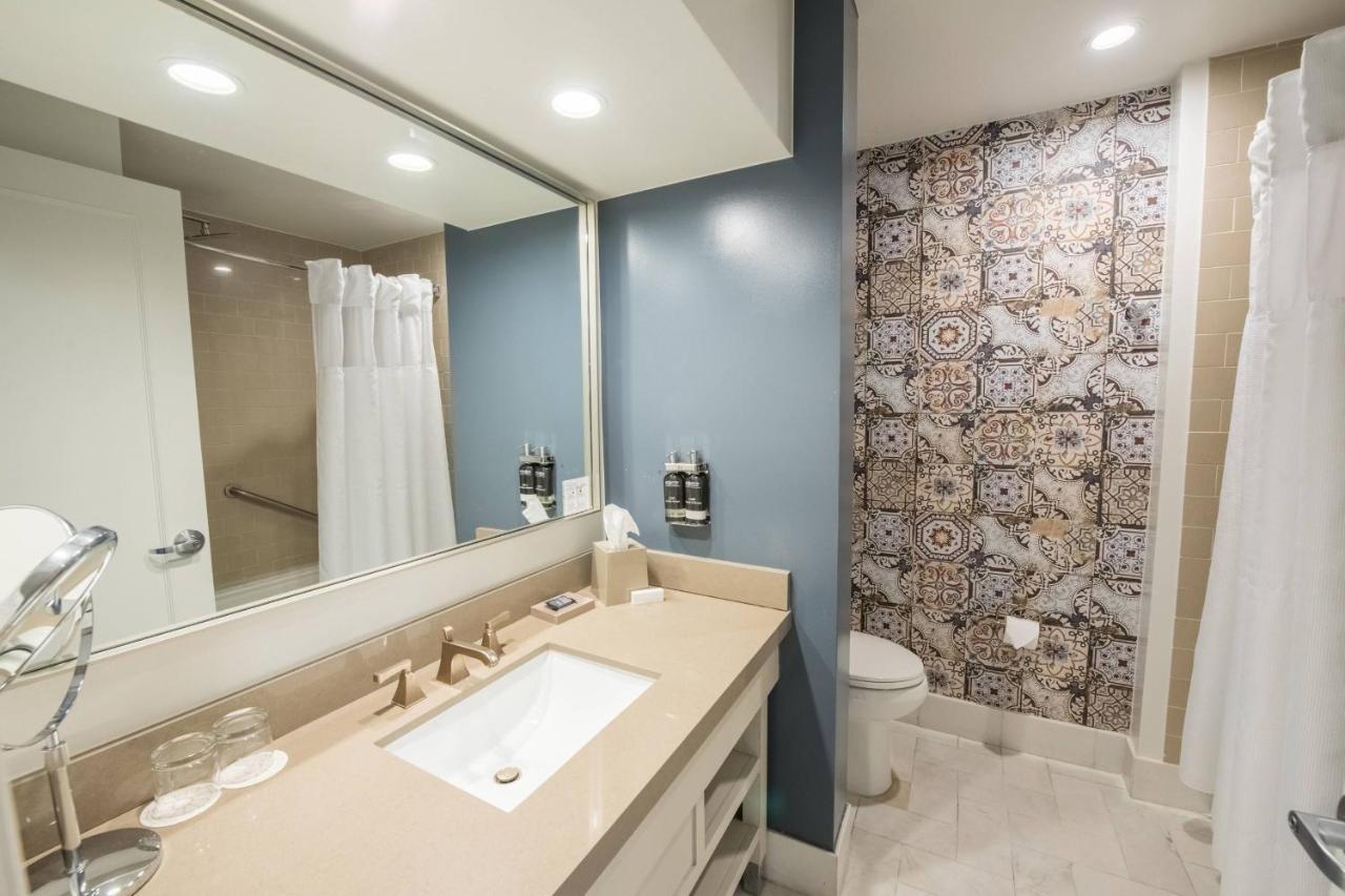 Colonnade Coral Gables, Autograph Collection 4*