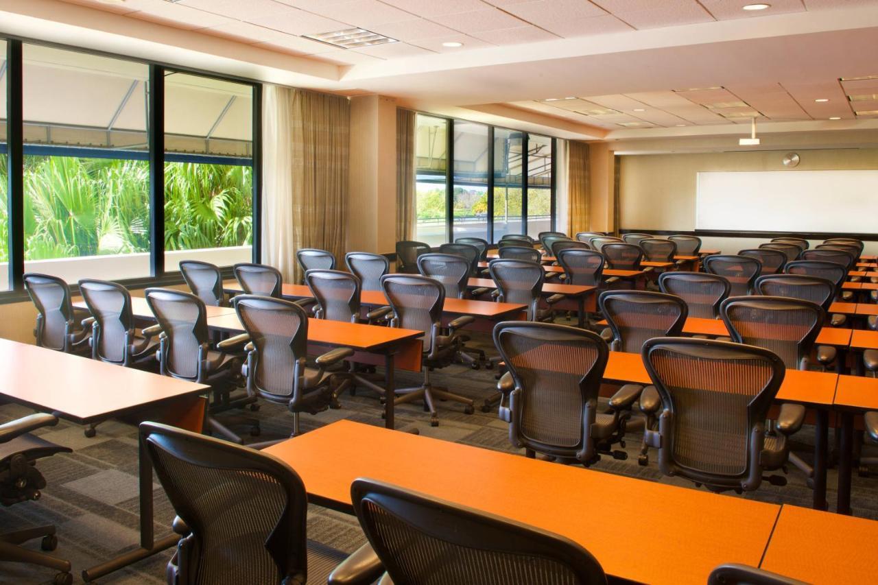 Hotel Sheraton Airport And Executive Meeting Center 4*