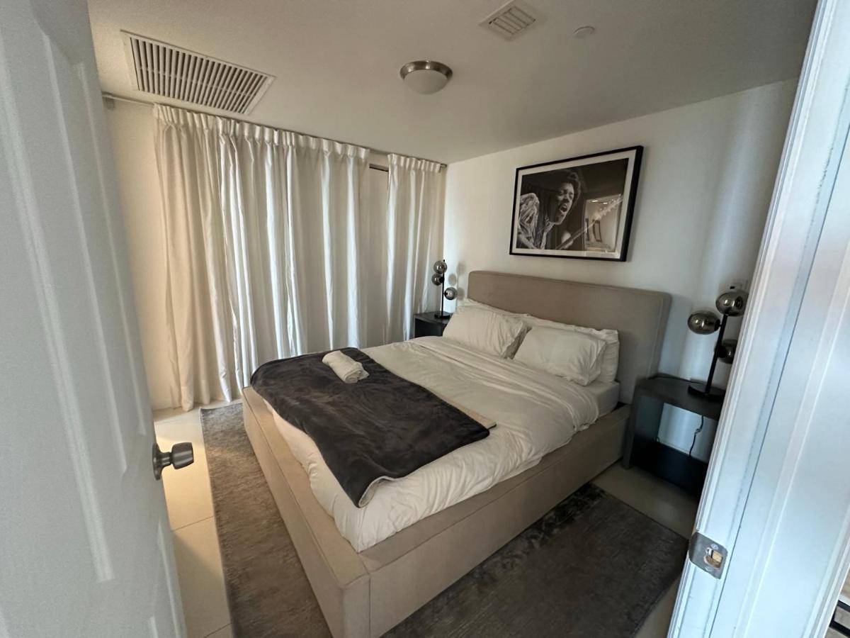 Apartment Icon Brickel Deluxe And Exclusives *