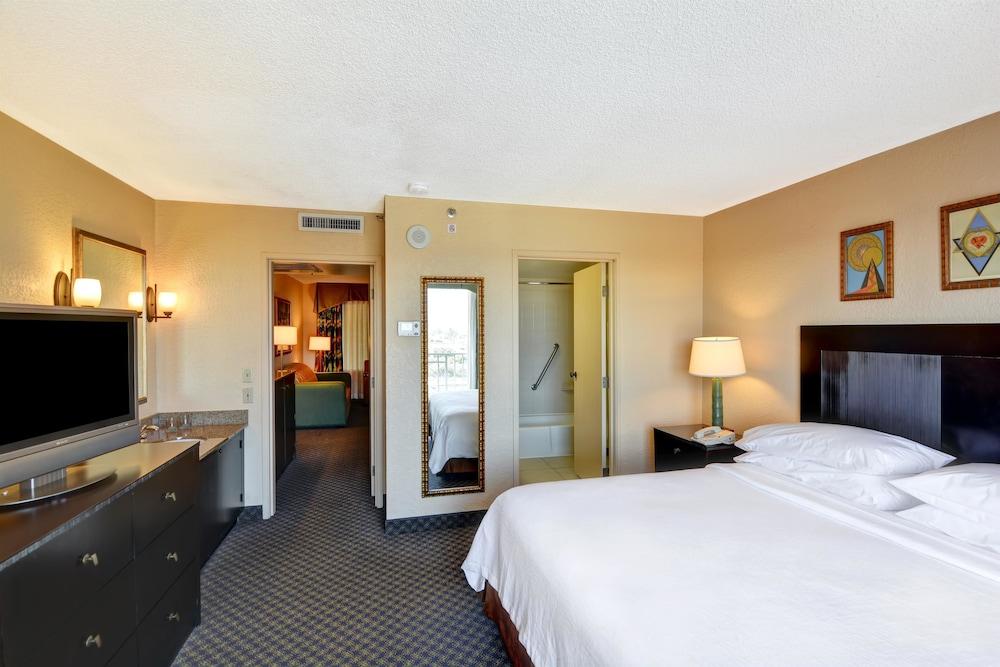 Embassy By Hilton International Airport 4* Miami