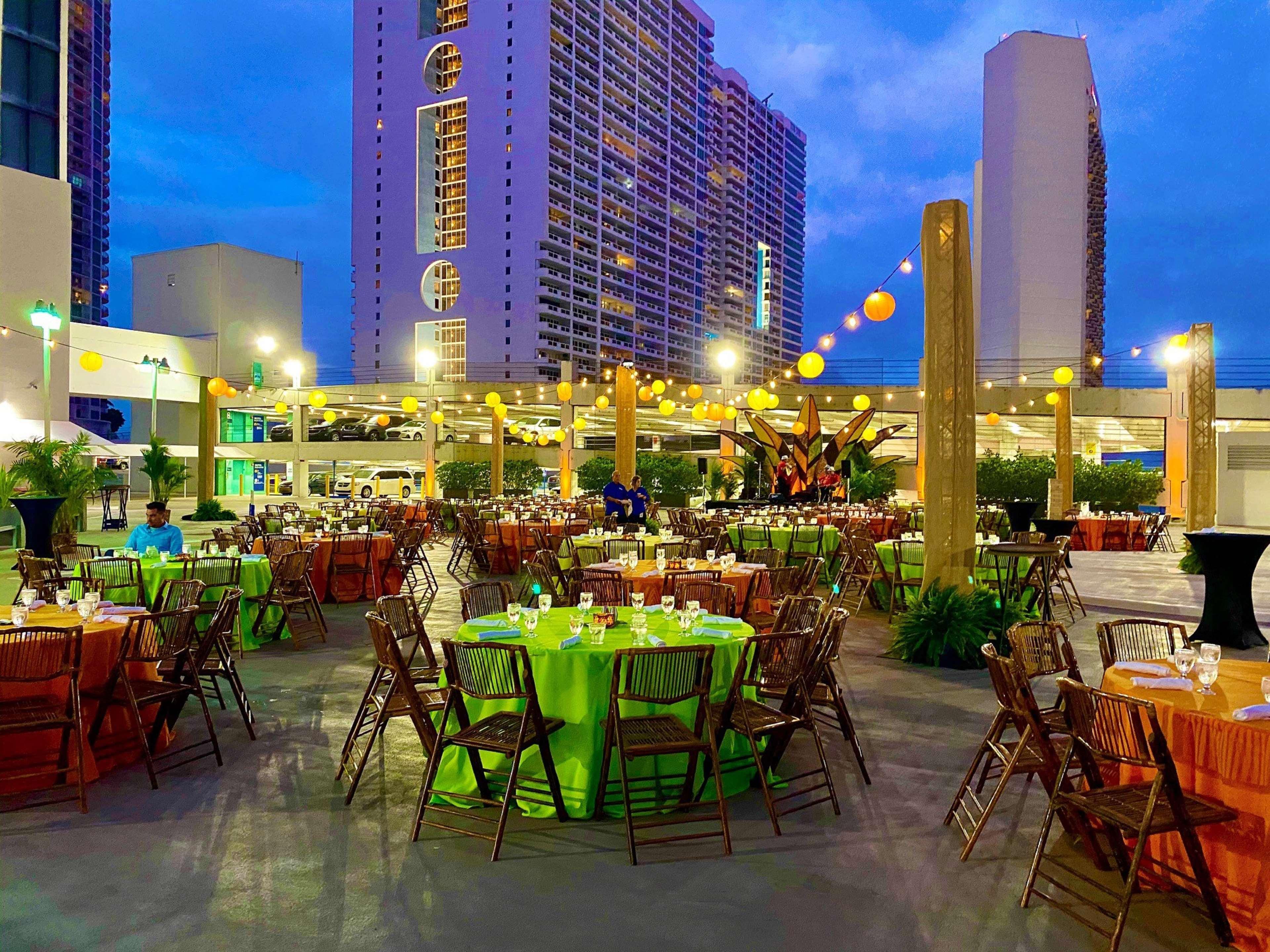 Hotel Hilton Downtown 4*
