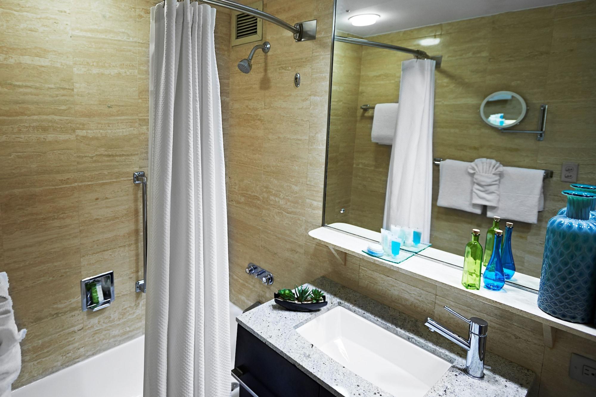 International Airport Hotel 3*
