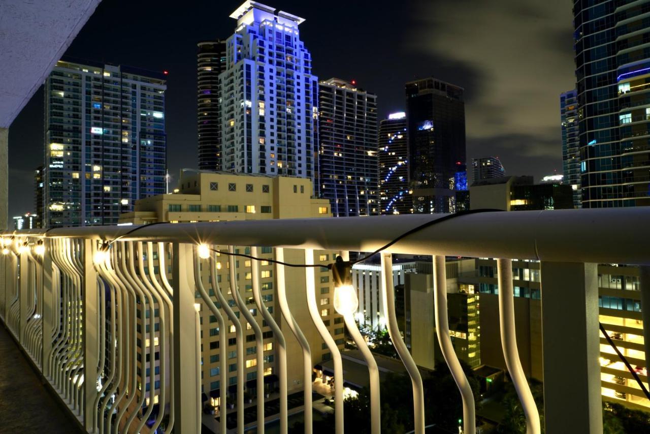 & Sea View+free Parking Modern Miami
