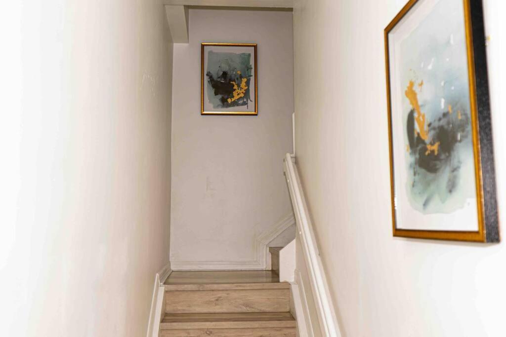 Appartement Newly Renovated 5 Min From Airport