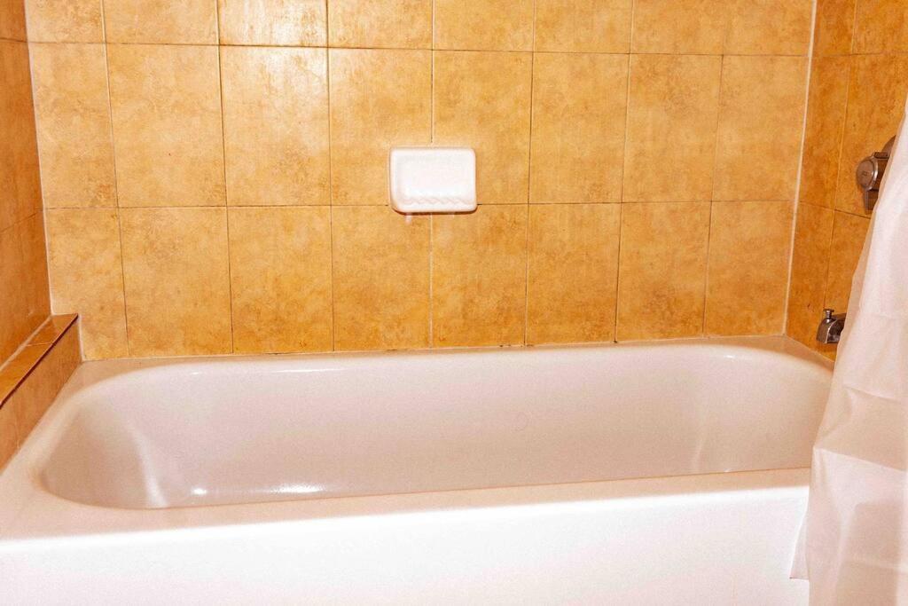 Newly Renovated 5 Min From Airport * Miami