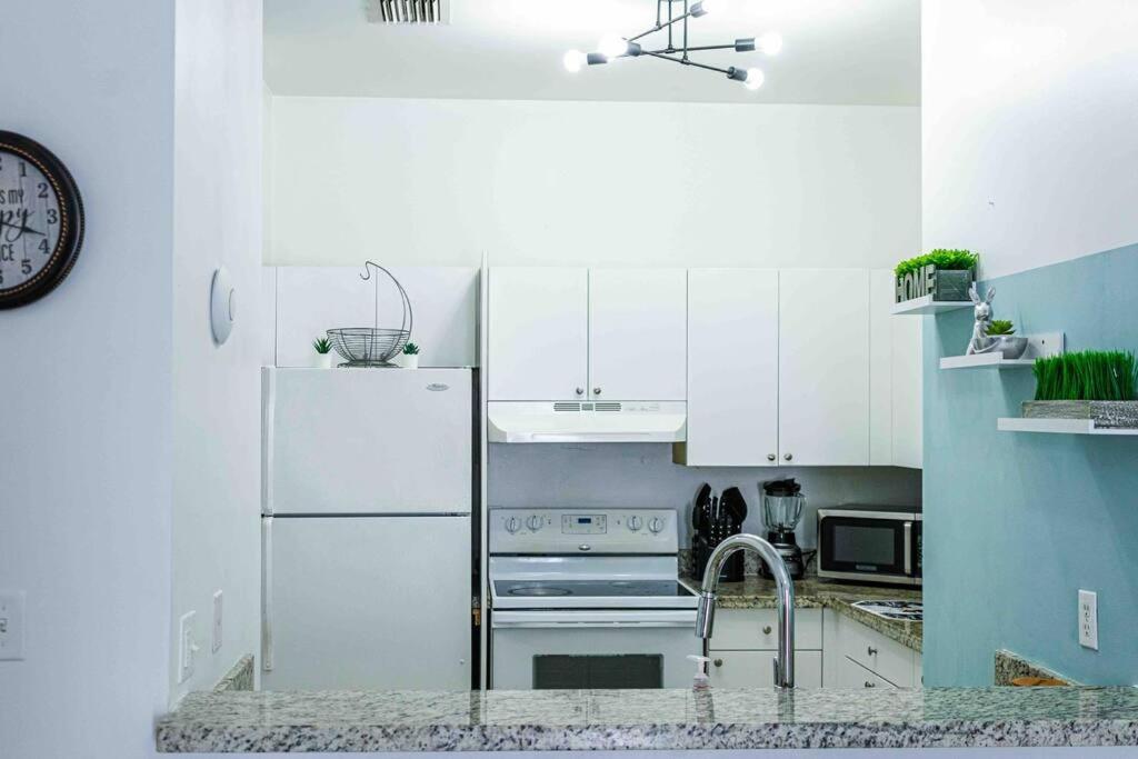 Appartement Newly Renovated 5 Min From Airport *