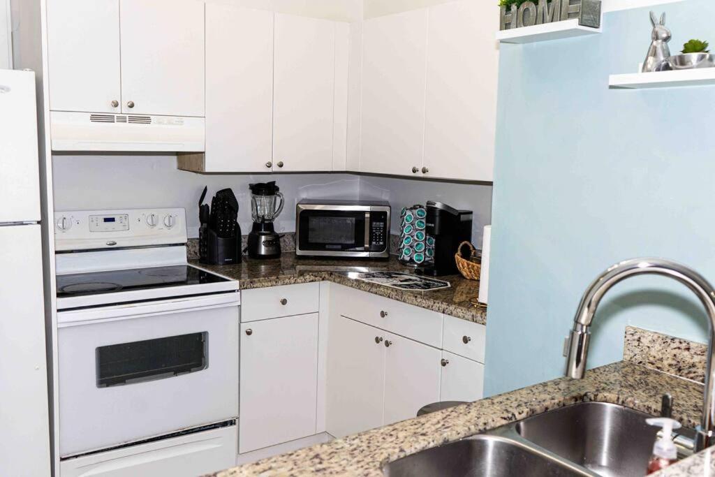 Newly Renovated 5 Min From Airport Miami