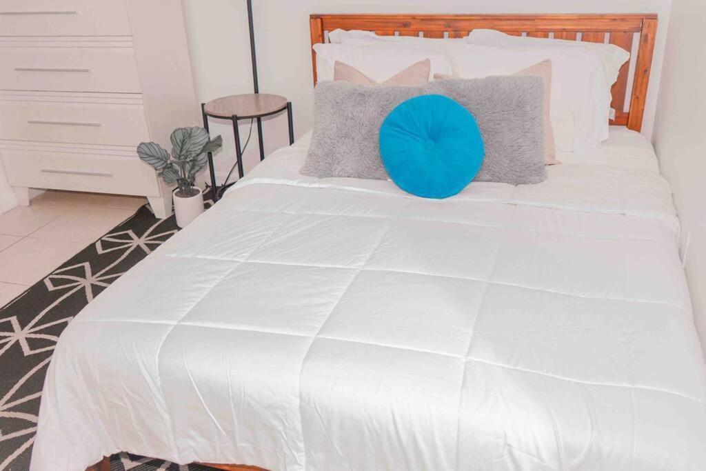 Newly Renovated 5 Min From Airport Miami