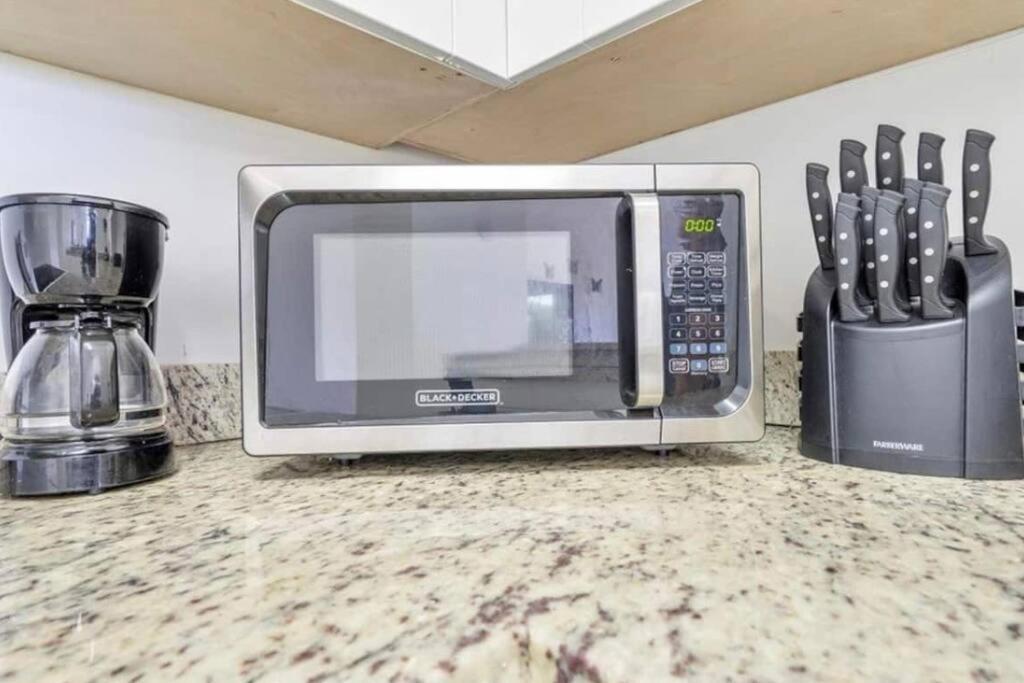 Newly Renovated 5 Min From Airport Miami