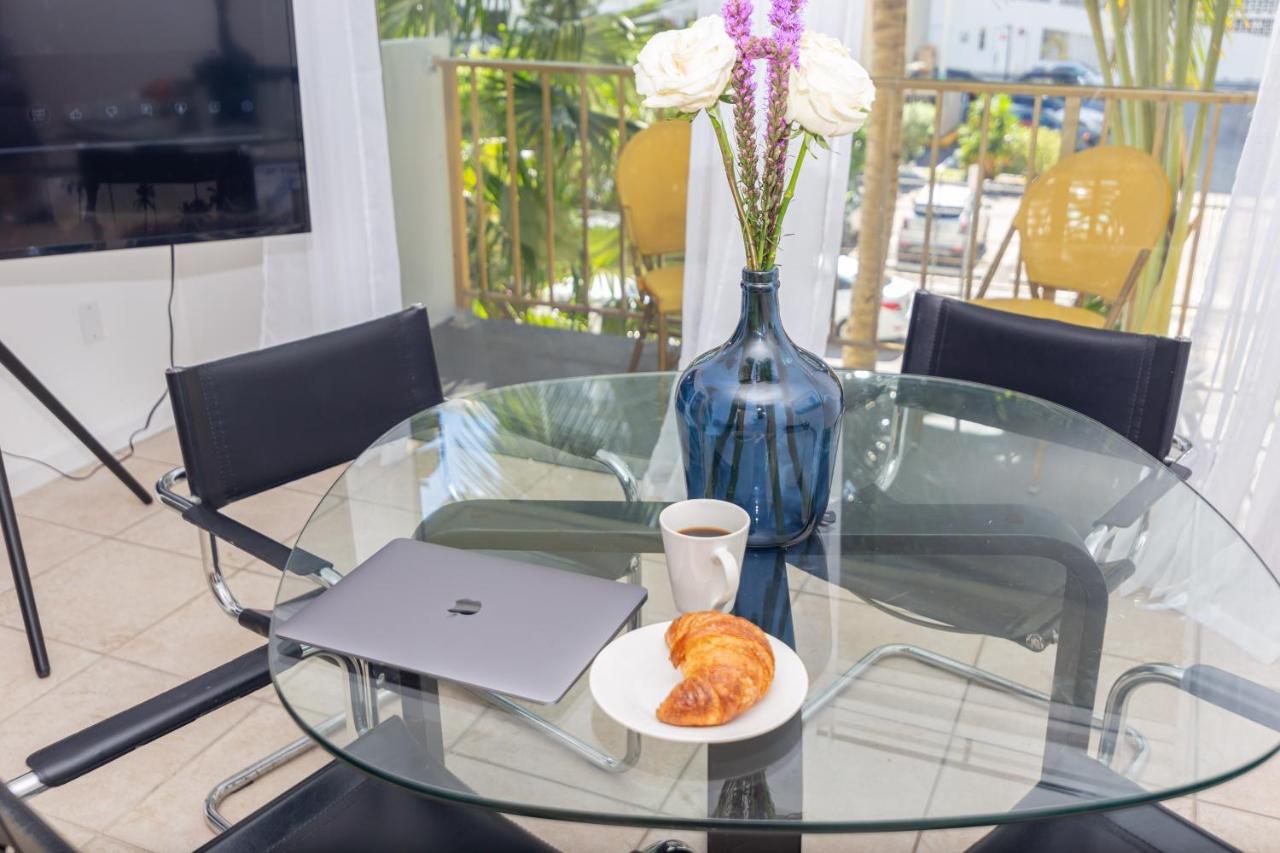 Apartment One Bedroom - With Parking & Balcony - Heart Of Wynwood *
