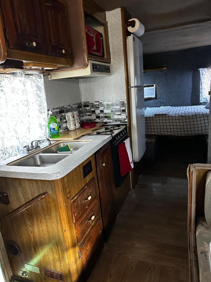 Studio Black Castle Rv Luxury tent *