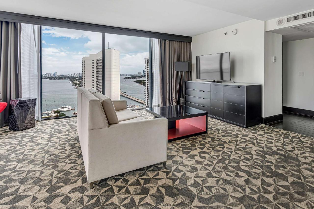Hotel Hilton Downtown Miami