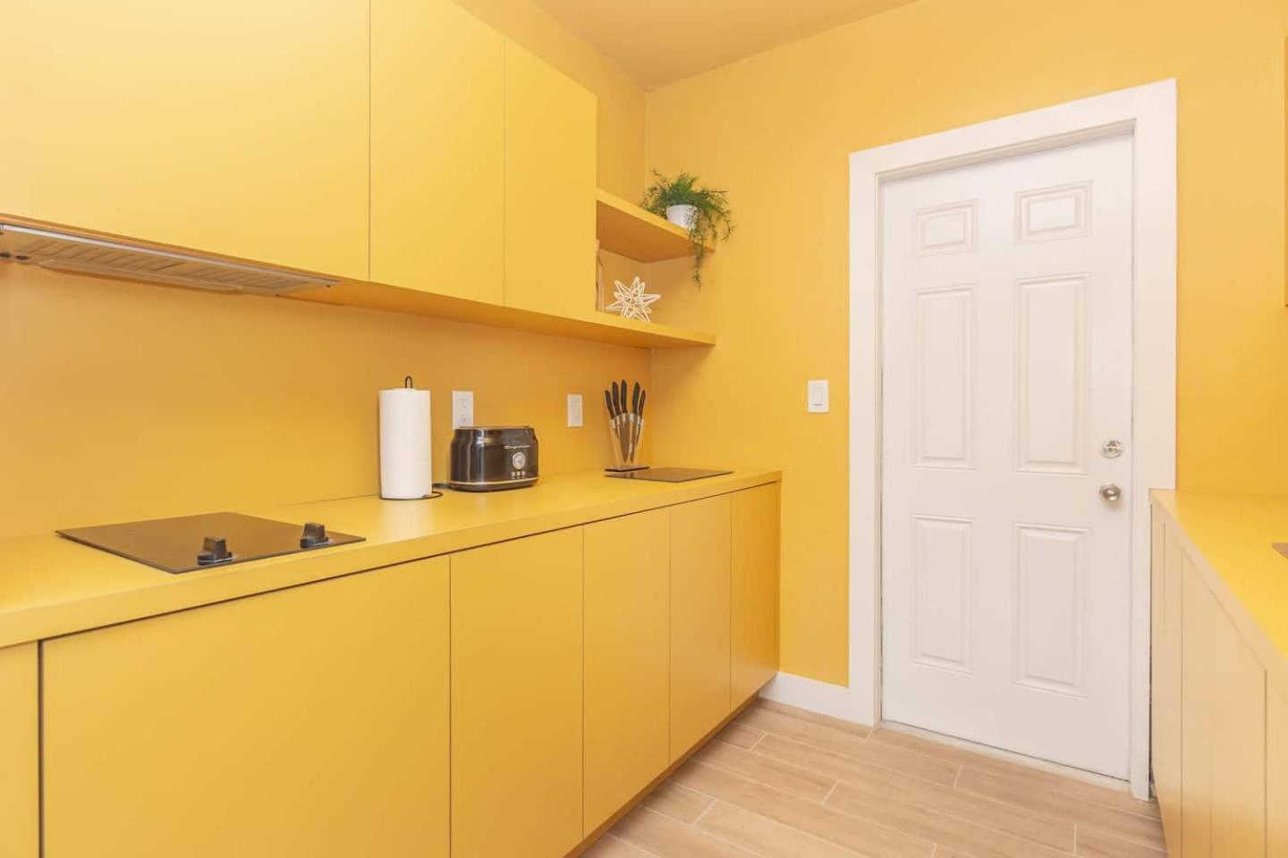 Apartment Large Stylish In El Portal #3 *