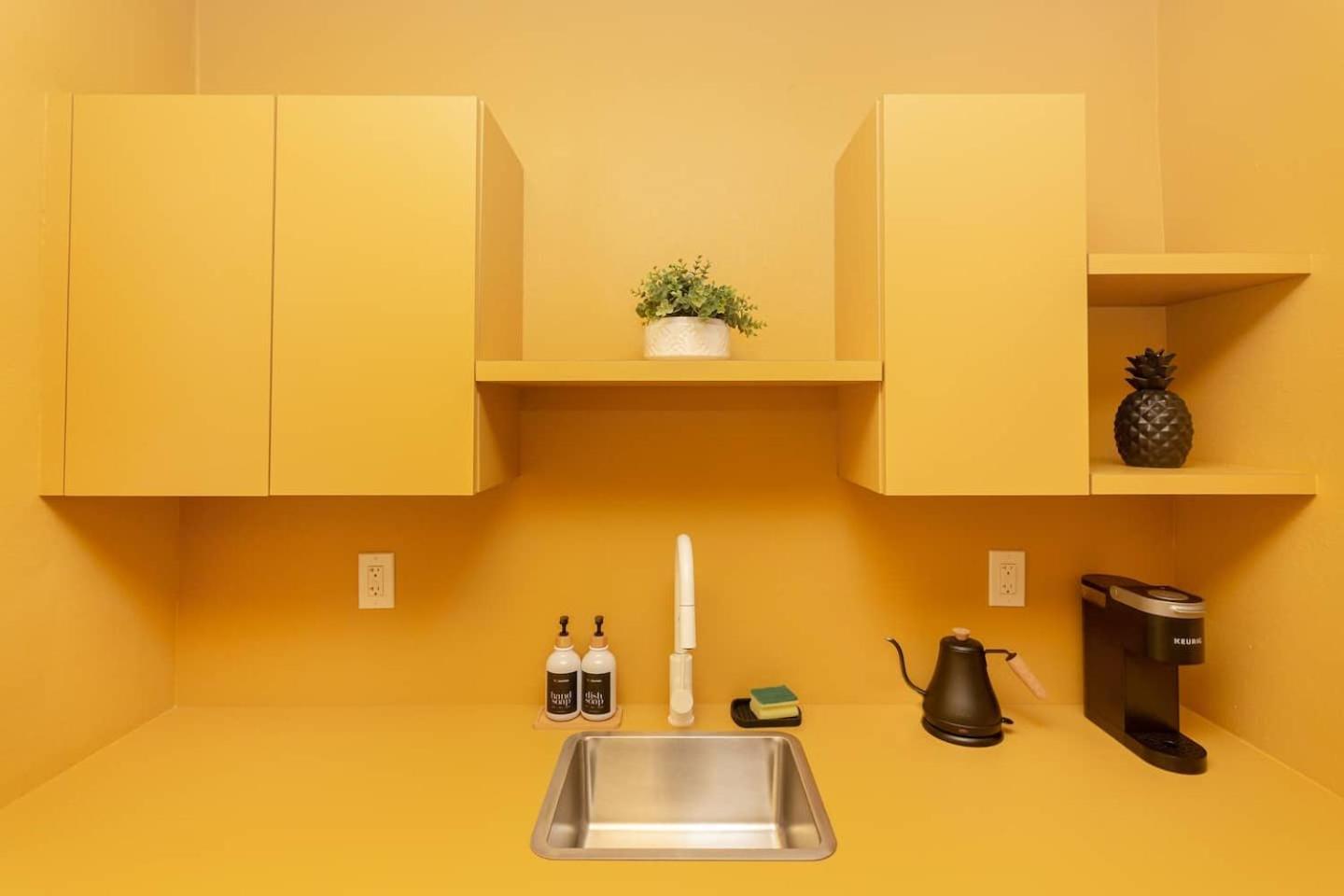 Large Stylish In El Portal #3 Apartment