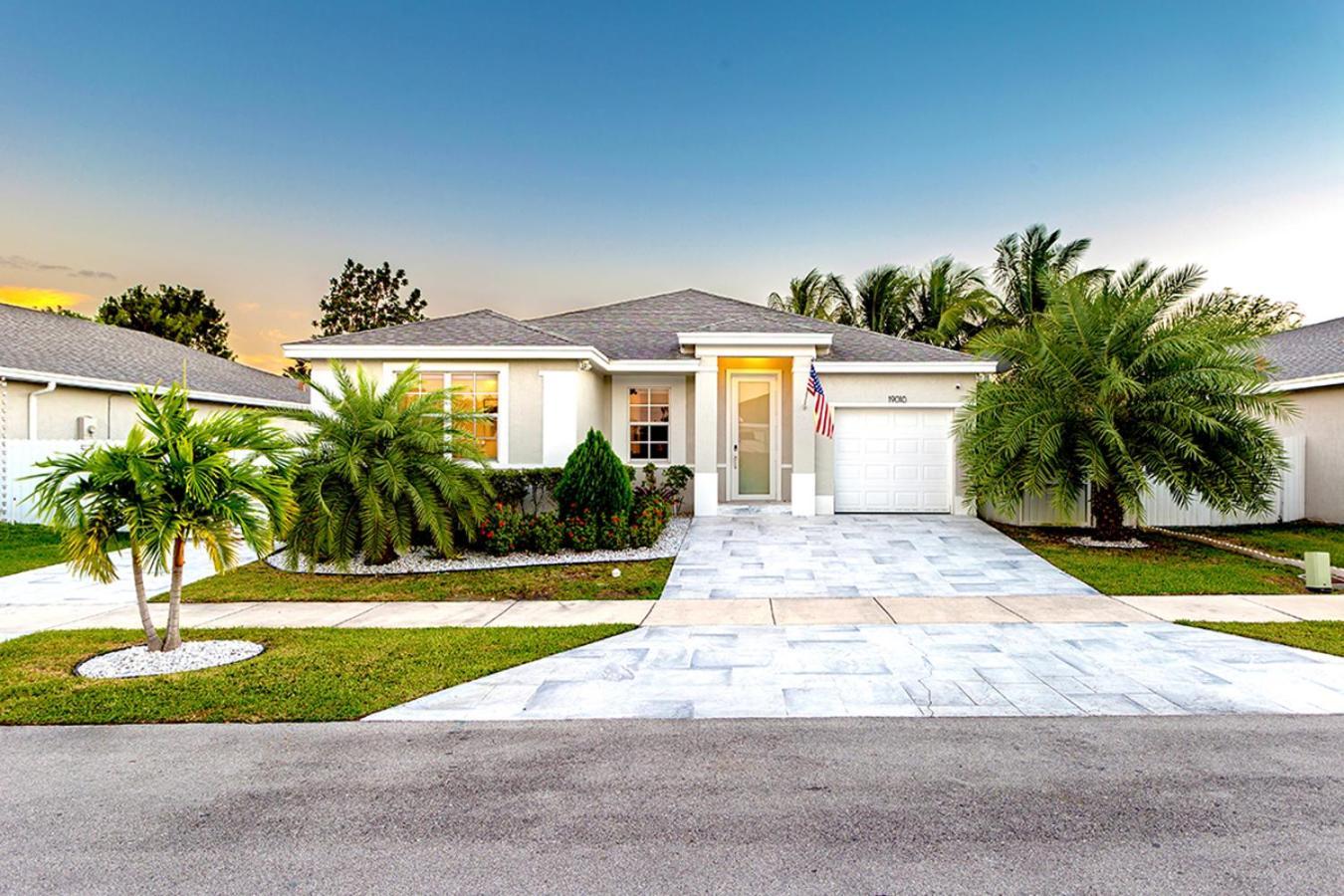 Holiday home Lux Backyard/heated Pool/everglades/speedway/keys!