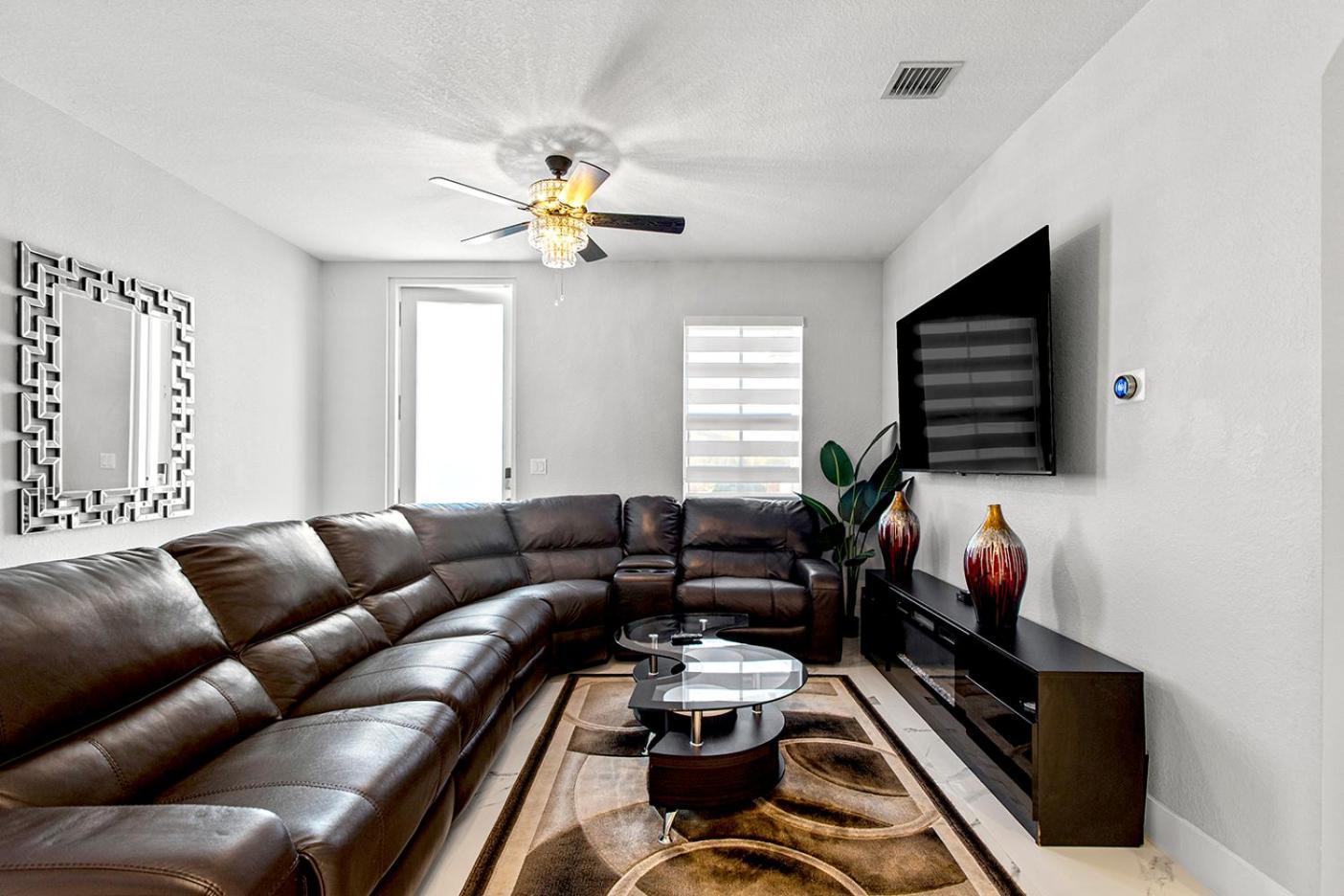 Lux Backyard/heated Pool/everglades/speedway/keys! Miami