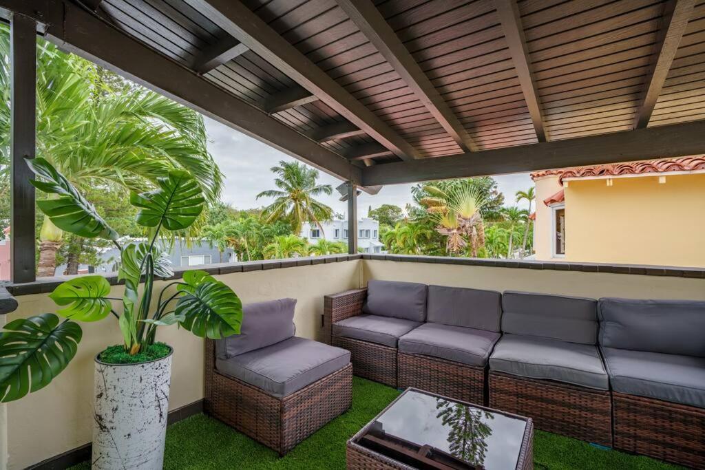 New! & Calle Ocho Simpson's Funhouse! Apartment Miami