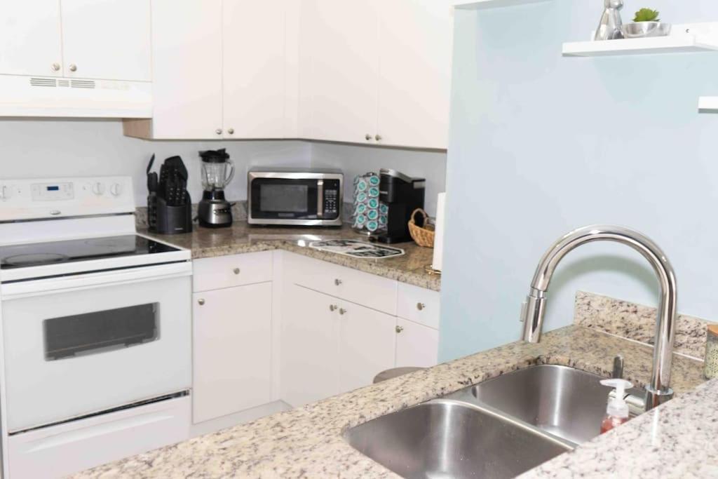 Appartement Newly Renovated 5 Min From Airport