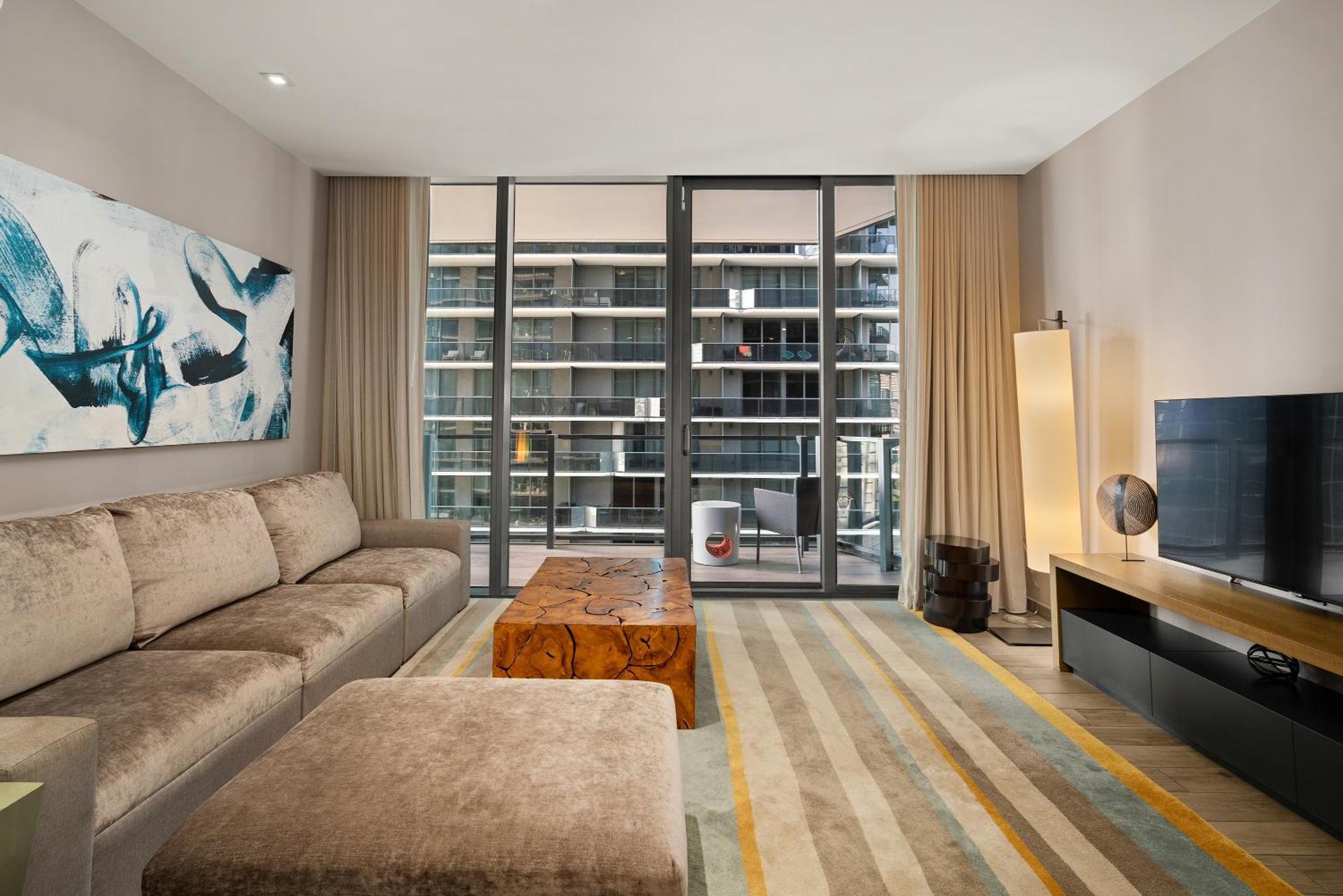 Hotel East Miami