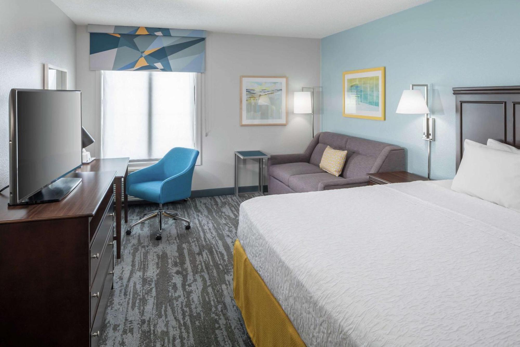 Hampton & Miami-doral Dolphin Mall 3* Miami